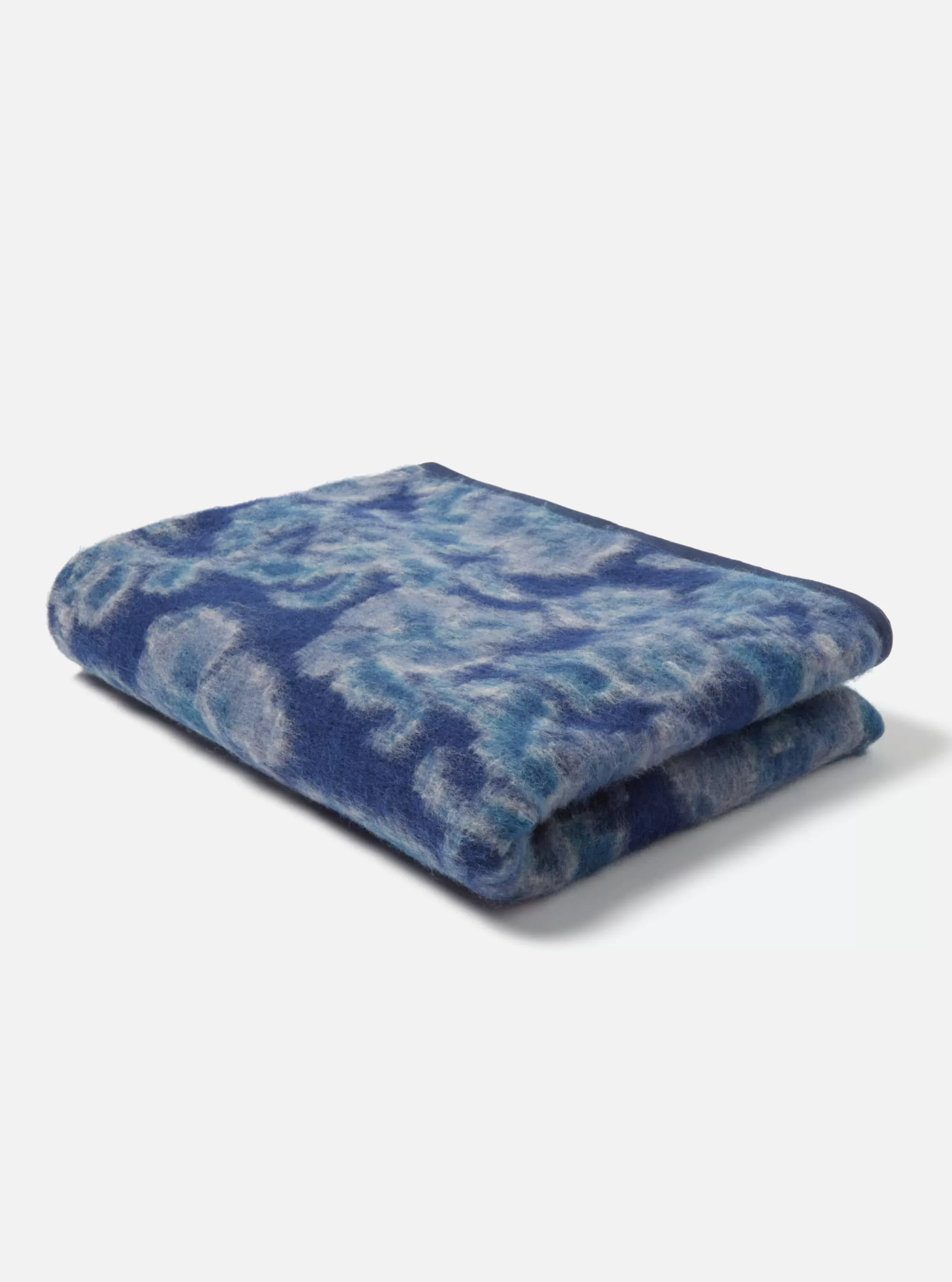 Accessories.^Universal Works Blanket In Navy Flower Fleece