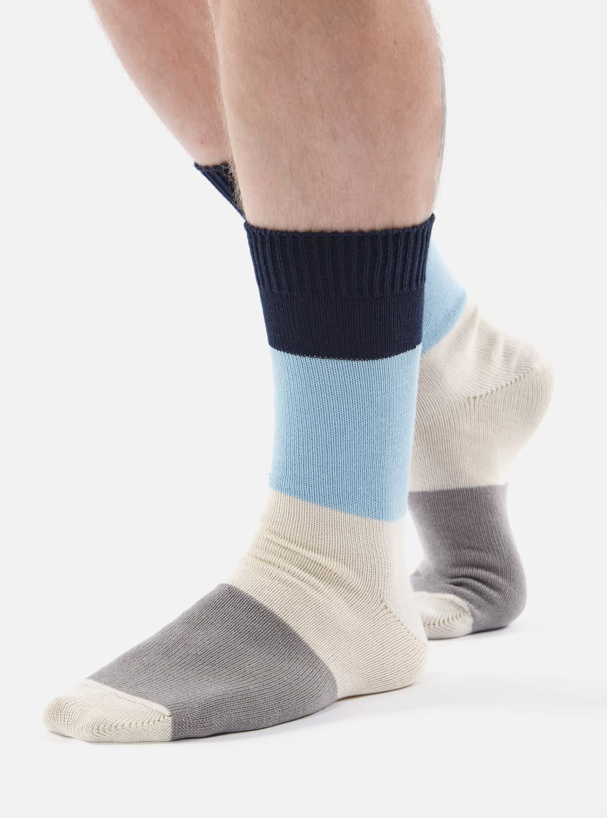 Underwear & Socks.^Universal Works Bold Stripe Sock In Navy/Sky Cotton