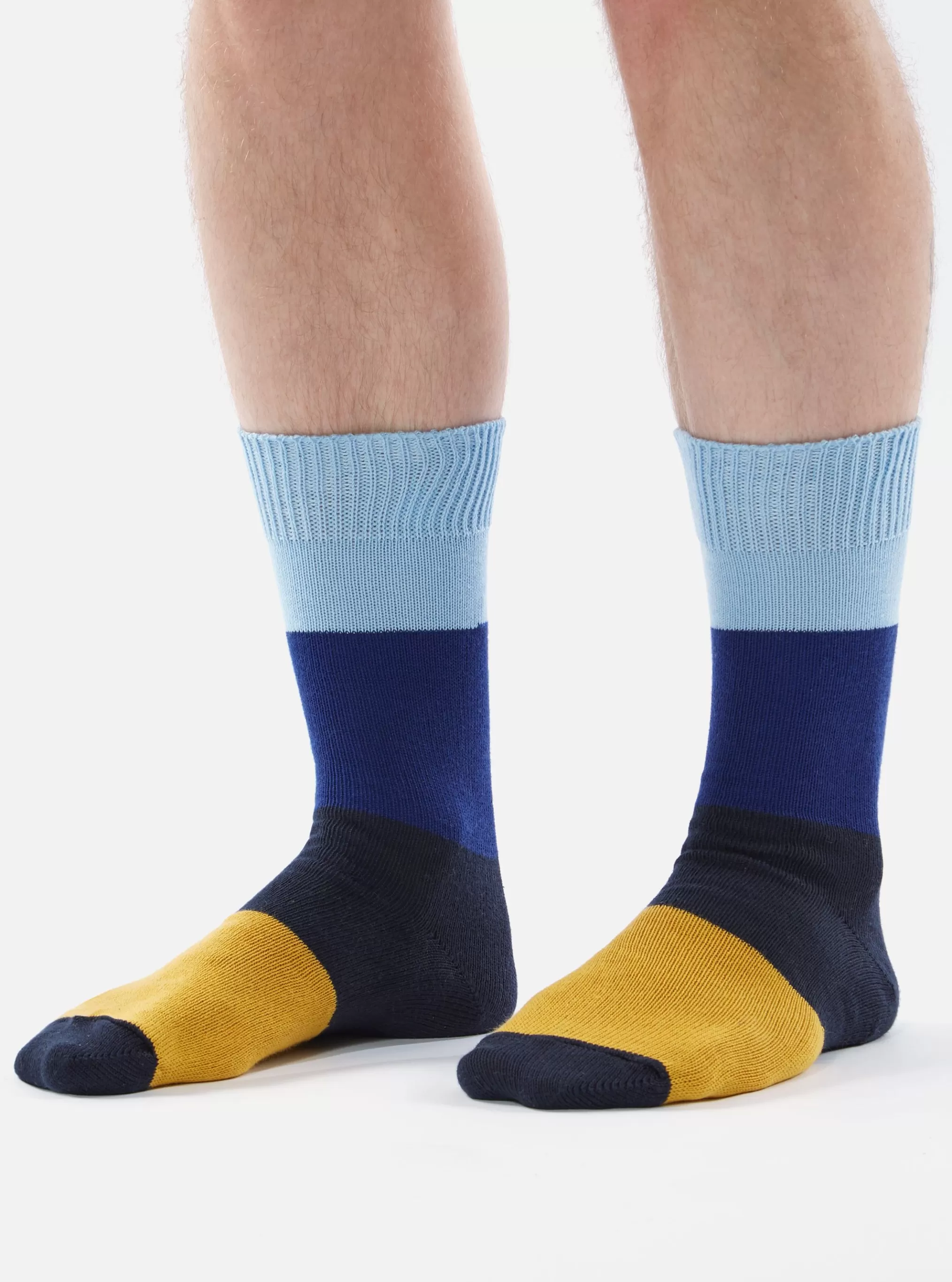 Underwear & Socks.^Universal Works Bold Stripe Sock In Sky/Indigo Cotton