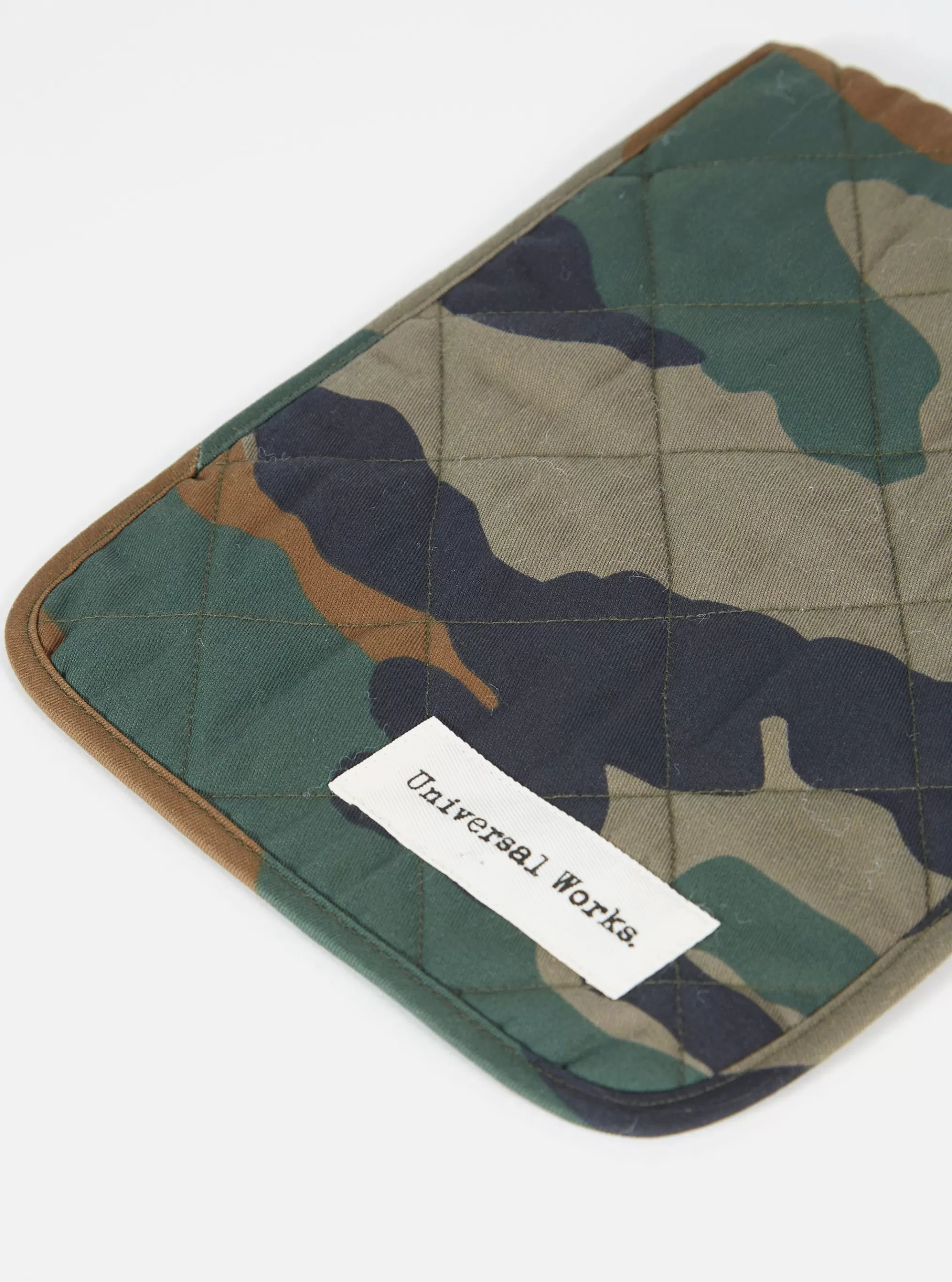 Accessories.^Universal Works Ipad Case In Olive Camo Twill