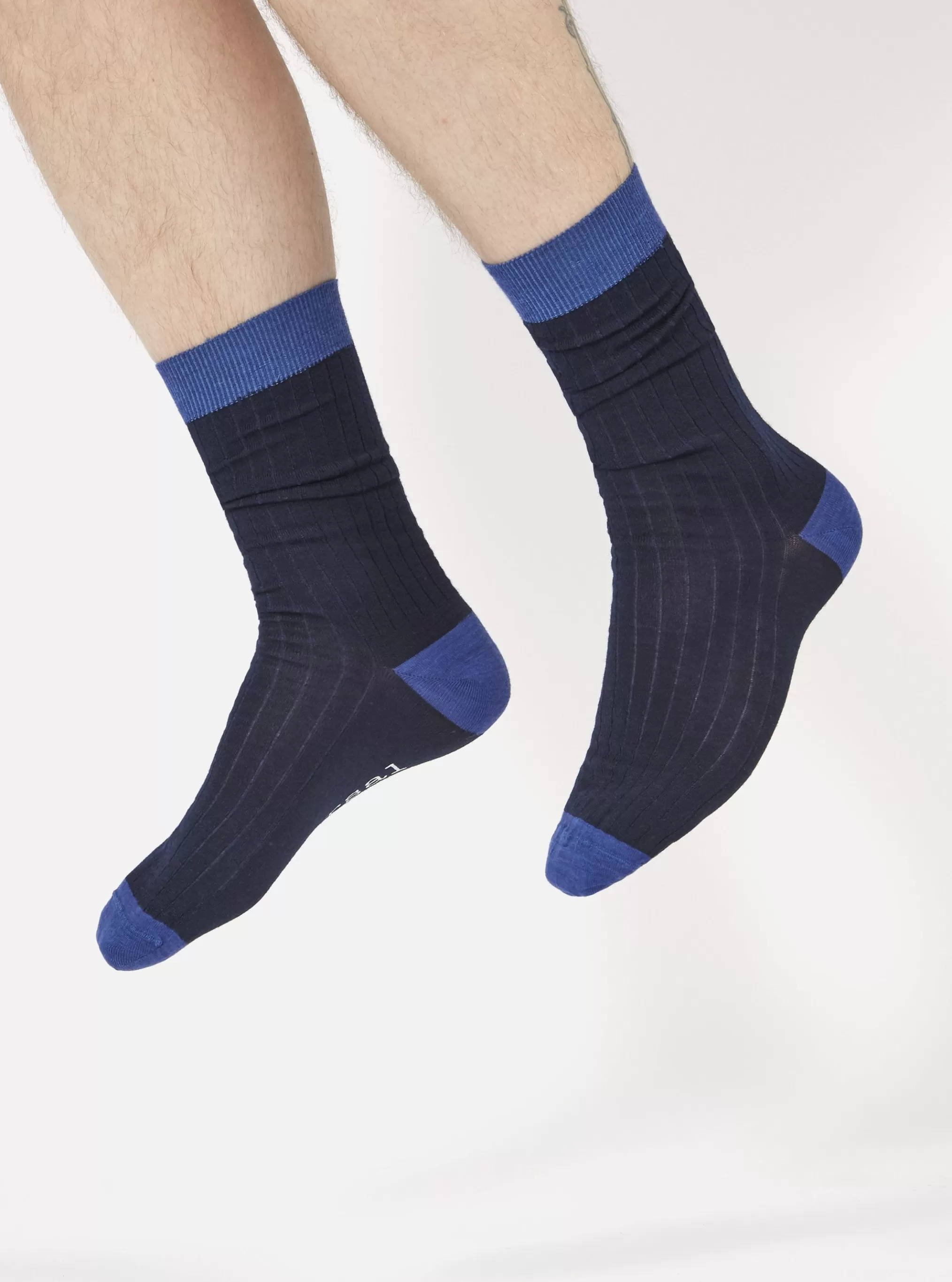 Underwear & Socks.^Universal Works Merino Classic Sock In Navy Merino